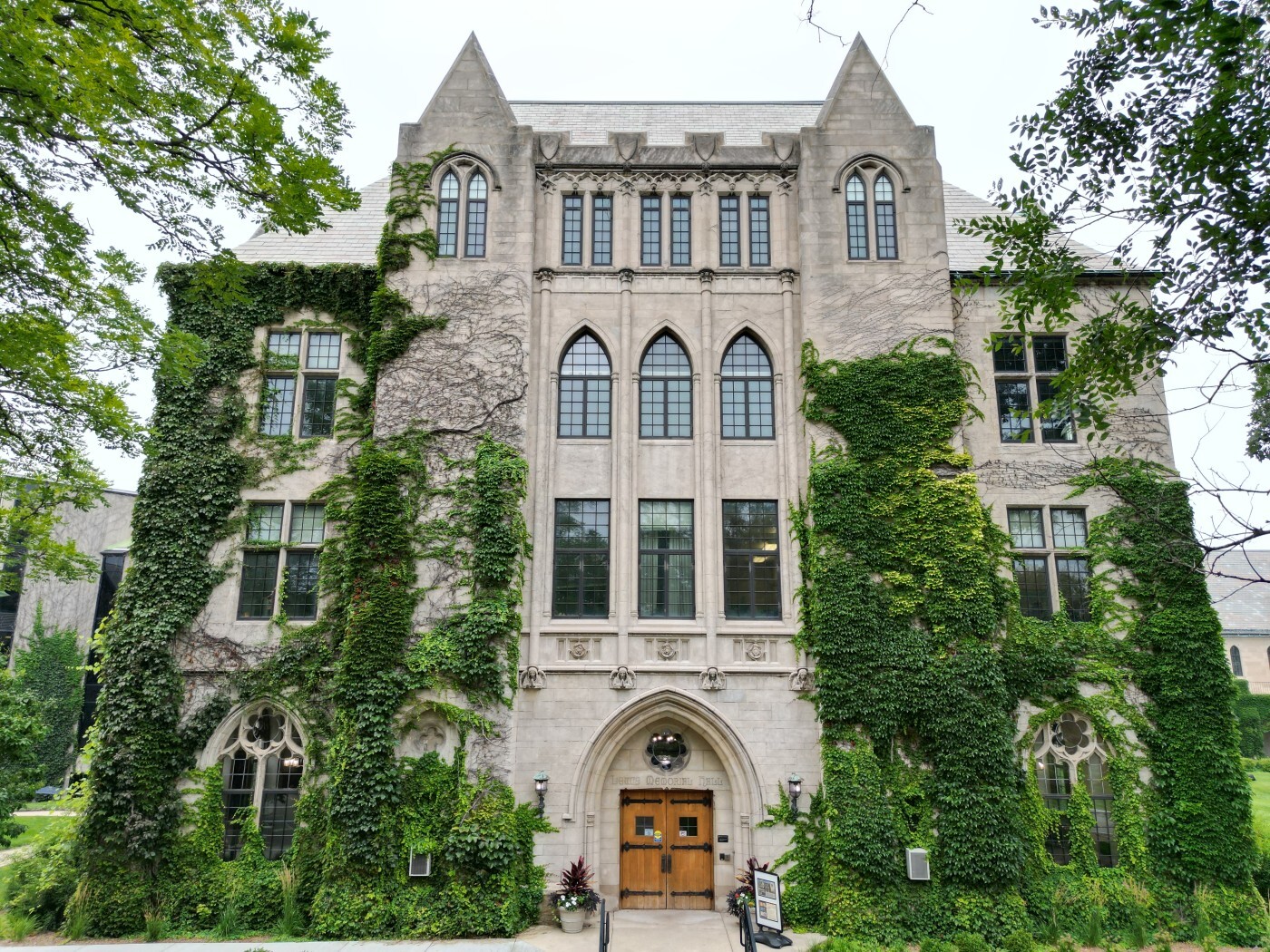 dominican-university-building