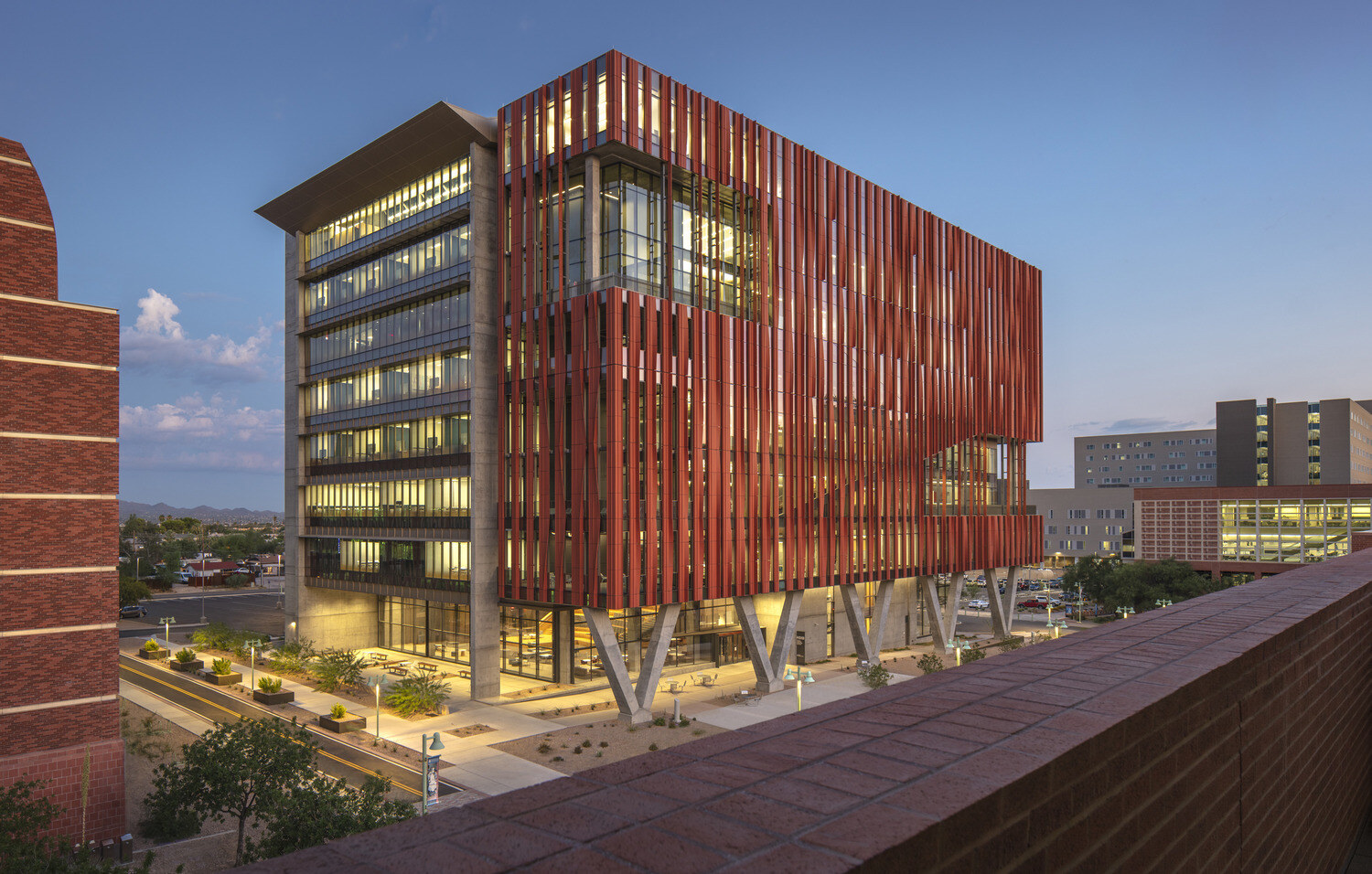 uahs building